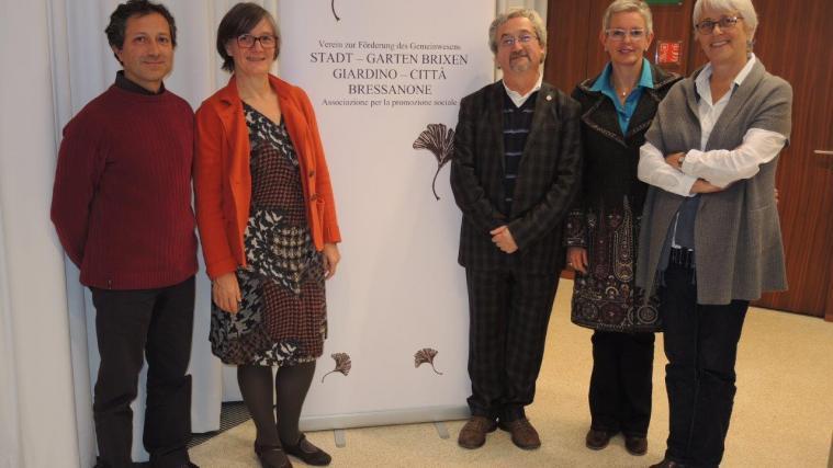 Im neuen Vorstand arbeiten (von links): Schatzmeister Roberto Castorina, Edith Verginer, Vizepräsident Antonio Russo, Präsidentin Elisabeth Thaler und Christina Tinkhauser.